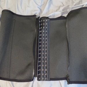 Waist trainer